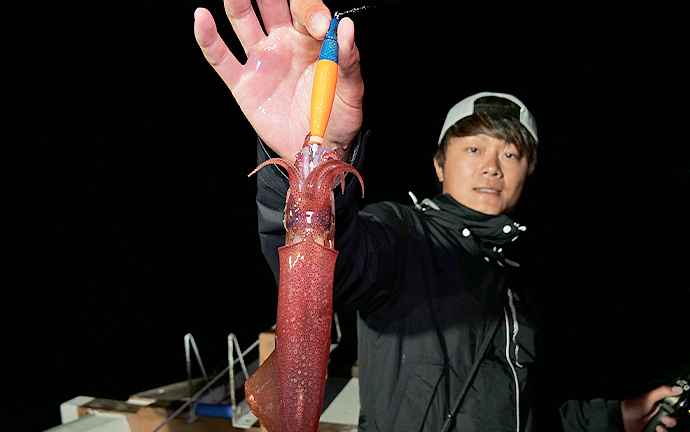 カラー選びのイラスト